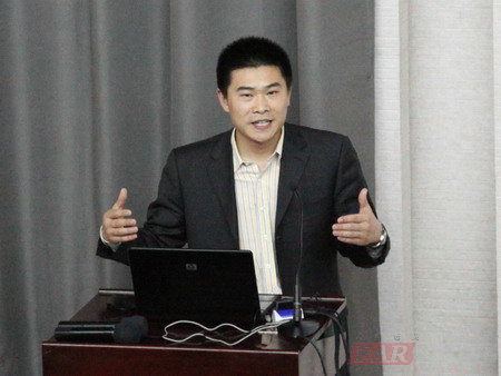 華清遠見嵌入式培訓講座照片